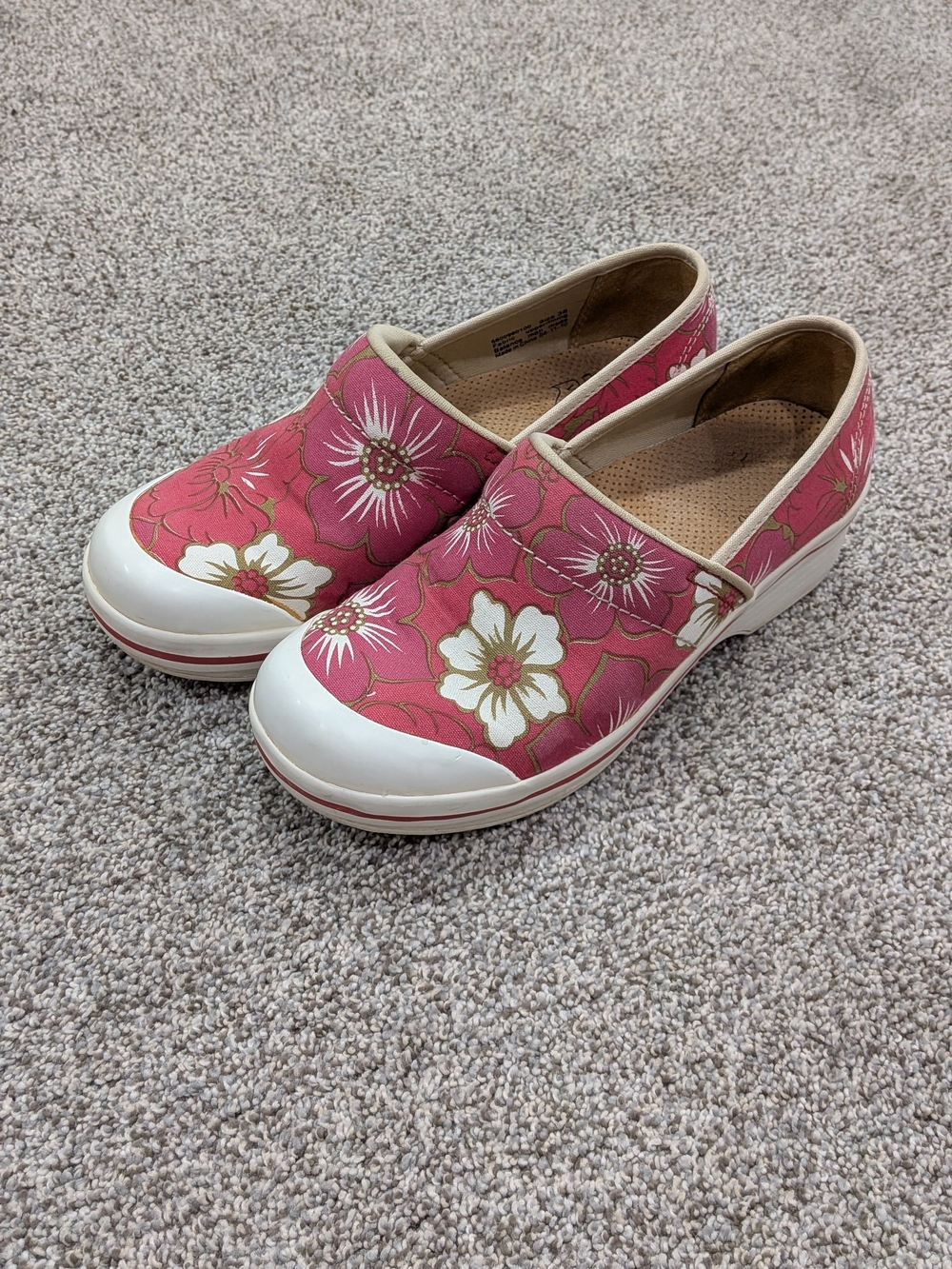 Dansko Vegan Women’s 7.5 EUR 38 Volley Clogs Red Floral Slip On Wedge Hawaiian